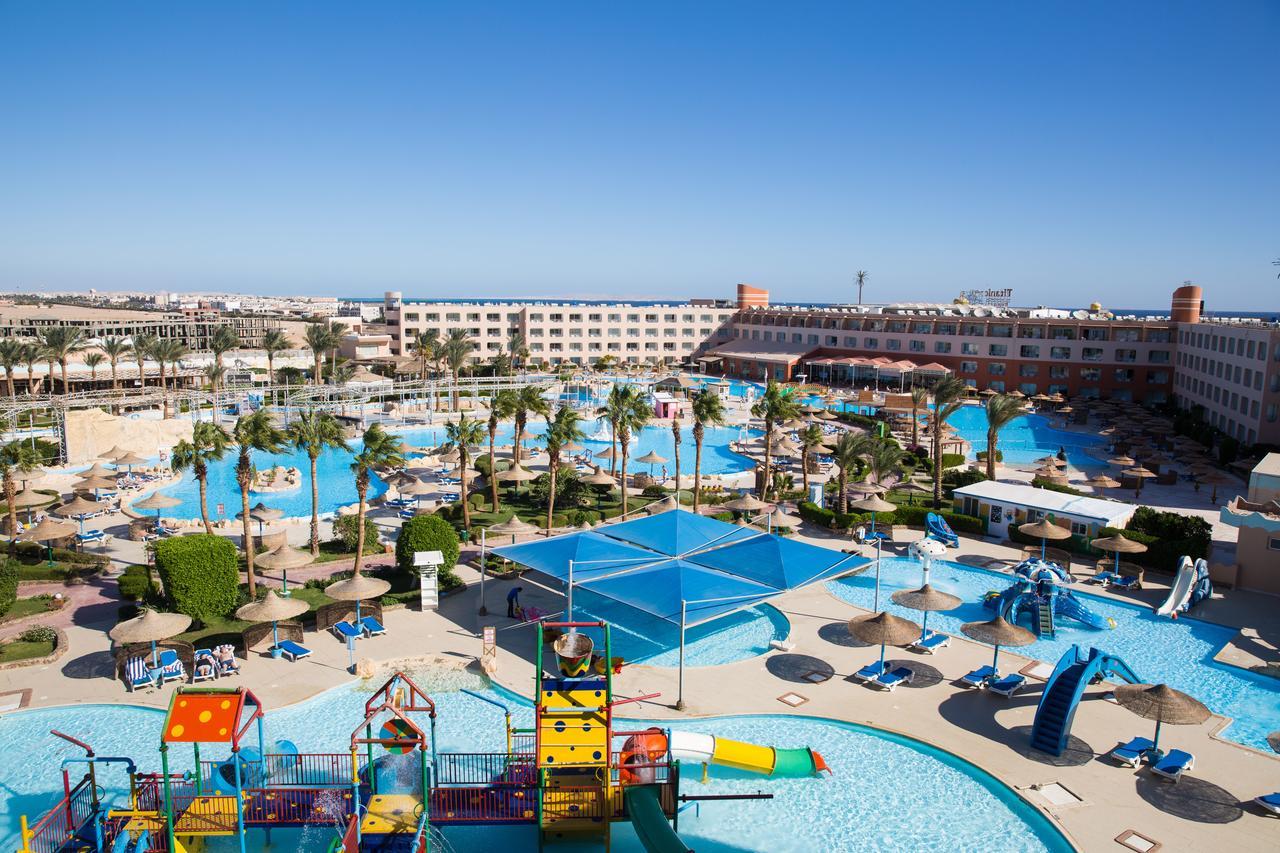 Titanic Aqua Park - Families And Couples Only Gurdaka